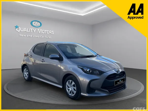 Toyota Yaris Hatchback, Petrol Hybrid, 2022, Brown