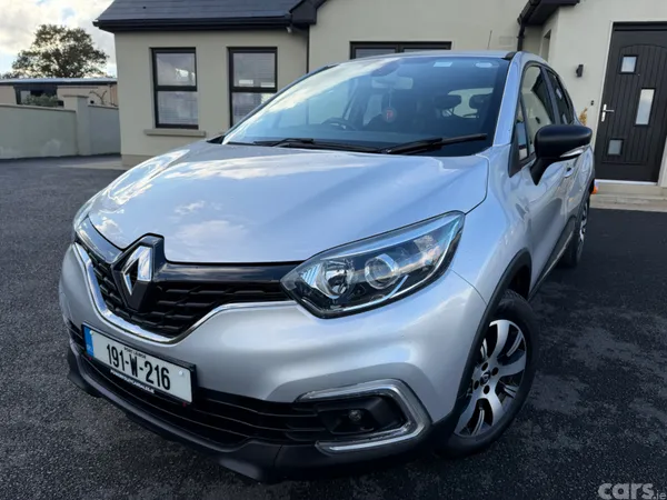 Renault Captur Hatchback, Petrol, 2019, Grey