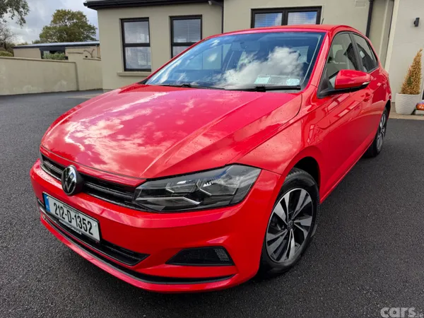 Volkswagen Polo Hatchback, Petrol, 2021, Red