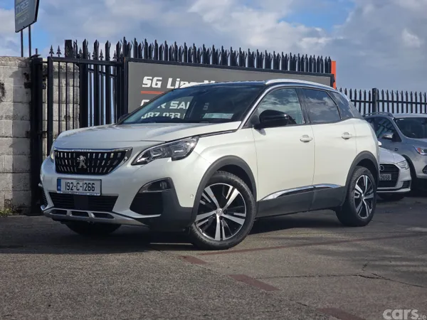 Peugeot 3008 MPV, Petrol, 2019, White