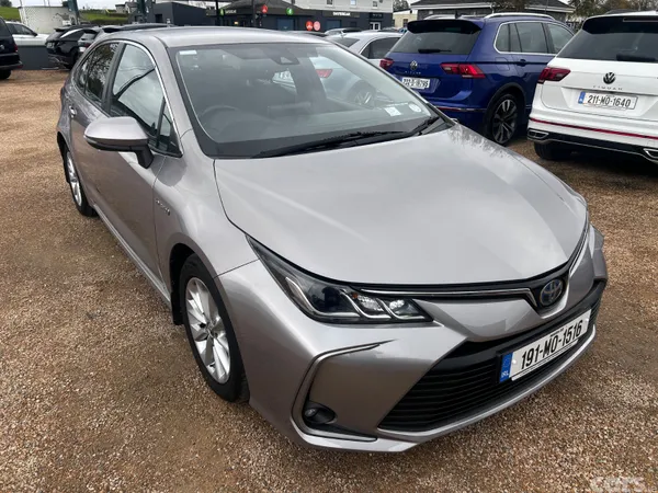Toyota Corolla Saloon, Petrol Hybrid, 2019, Grey