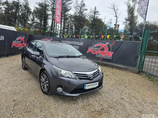 Toyota Avensis Saloon, Diesel, 2015, Grey