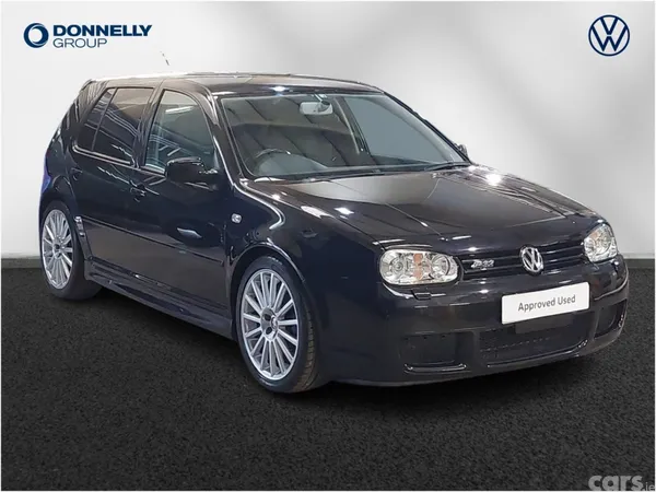 Volkswagen Golf Hatchback, Petrol, 2004, Black