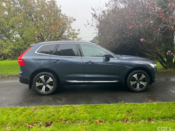 Volvo XC60 SUV, Diesel, 2022, Blue
