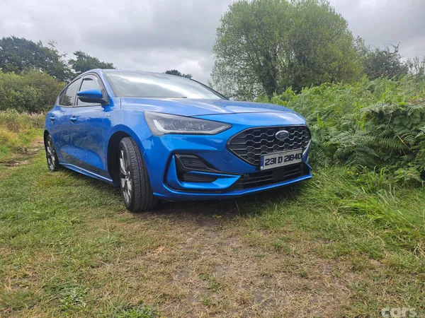 Ford Focus Hatchback, Petrol, 2023, Blue