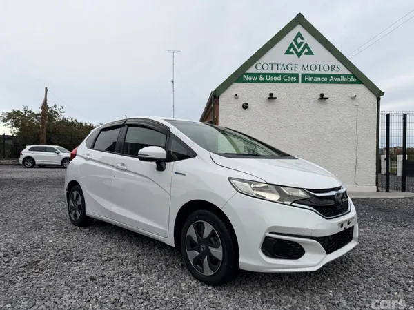 Honda Fit Hatchback, Petrol Hybrid, 2019, White