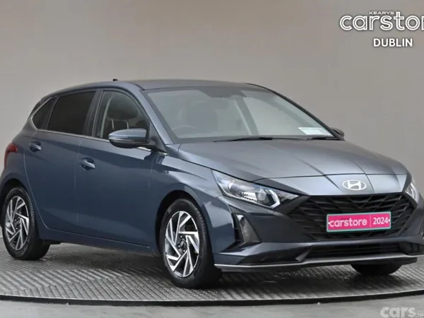 Hyundai i20 Hatchback, Petrol, 2024, Grey