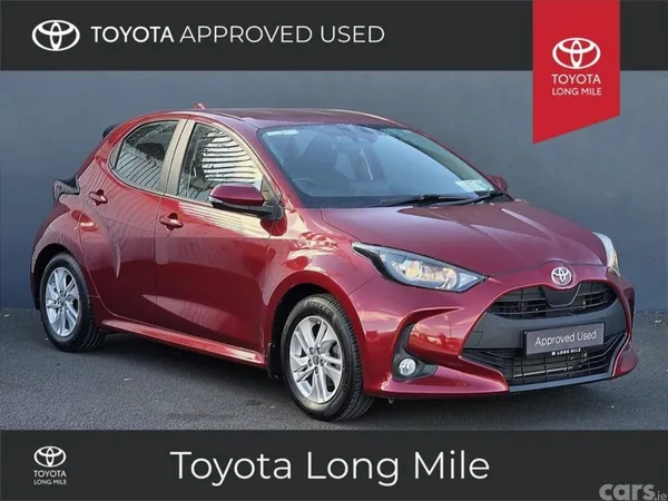 Toyota Yaris Hatchback, Petrol Hybrid, 2021, Red