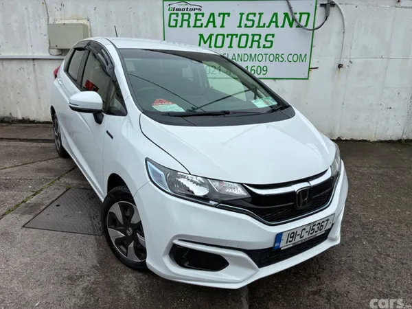Honda Fit Hatchback, Petrol Hybrid, 2019, White