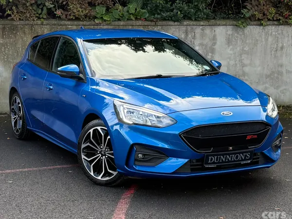Ford Focus Hatchback, Diesel, 2020, Blue