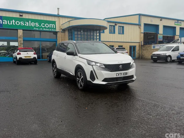 Peugeot 5008 SUV, Diesel, 2022, White