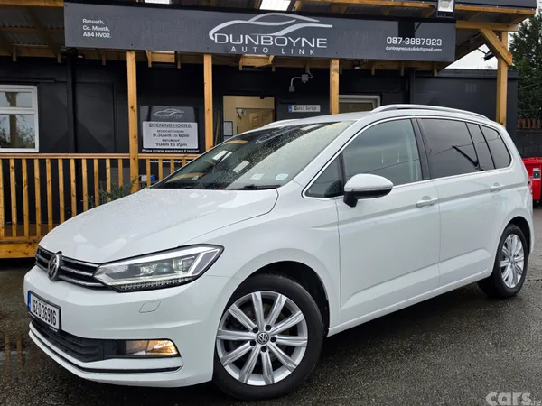 Volkswagen Touran MPV, Petrol, 2016, White