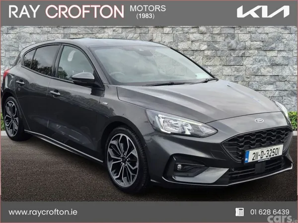 Ford Focus Hatchback, Petrol Hybrid, 2021, Grey