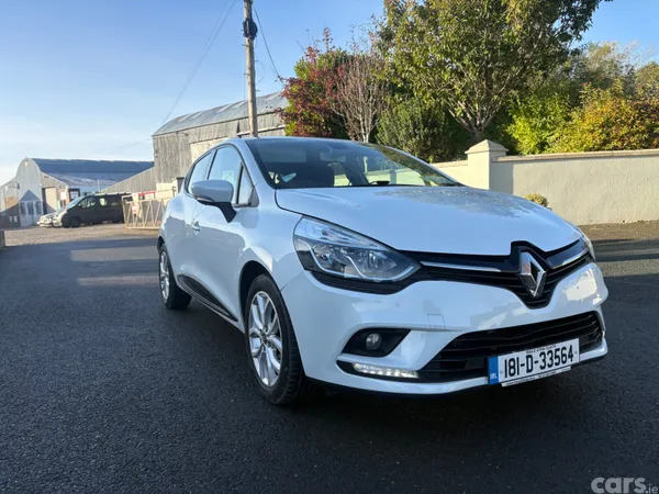 Renault Clio Hatchback, Petrol, 2018, White