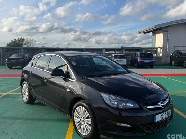 Opel Astra Hatchback, Diesel, 2015, Black
