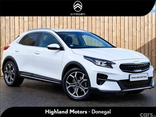 Kia XCeed Hatchback, Petrol Plug-in Hybrid, 2022, White