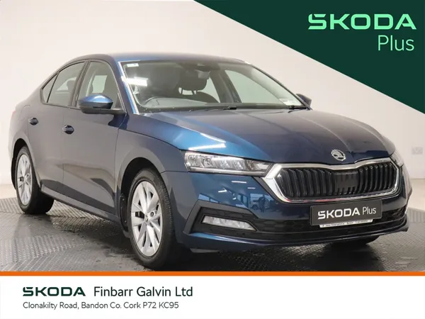 Skoda Octavia Saloon, Diesel, 2024, Blue