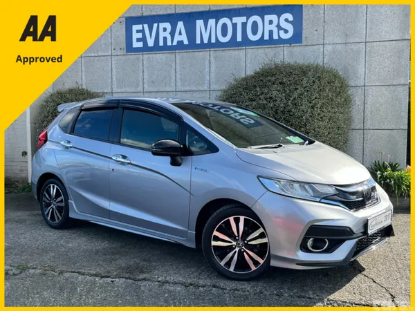 Honda Fit Hatchback, Petrol Hybrid, 2017, Silver