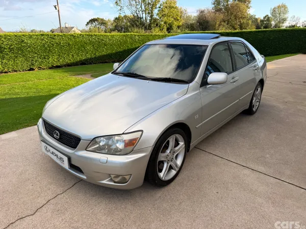 Lexus IS Saloon, Petrol, 2002, Silver