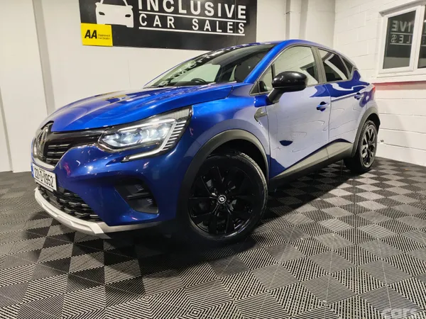 Renault Captur Hatchback, Petrol, 2022, Blue