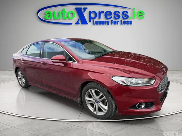 Ford Mondeo Hatchback, Diesel, 2016, Red