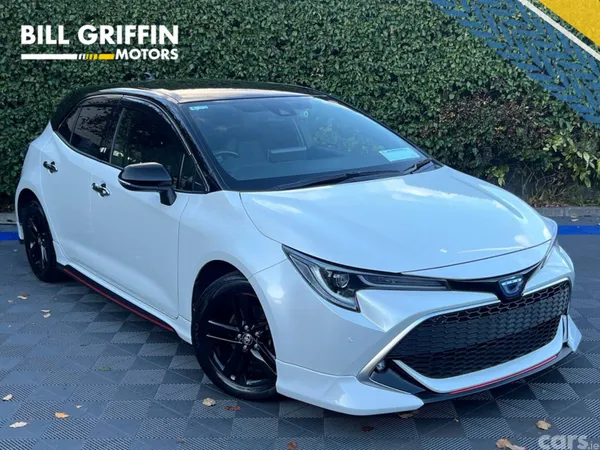 Toyota Corolla Hatchback, Petrol Hybrid, 2020, White
