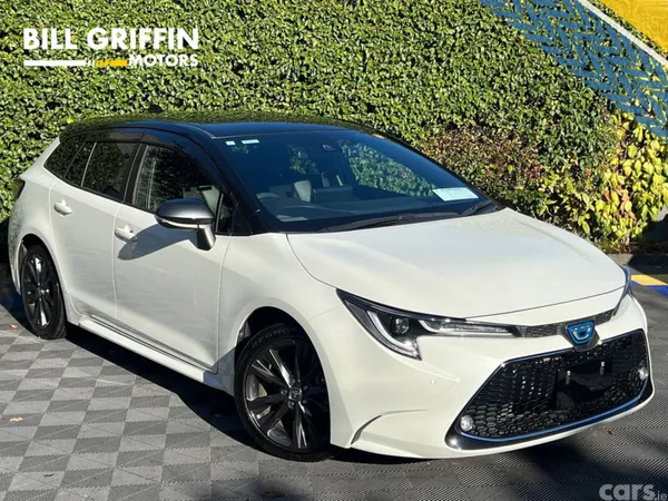 Toyota Corolla Estate, Petrol Hybrid, 2021, White