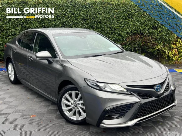 Toyota Camry Saloon, Petrol Hybrid, 2023, Grey