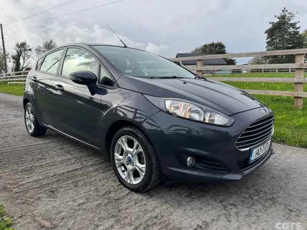 Ford Fiesta Hatchback, Petrol, 2014, Blue