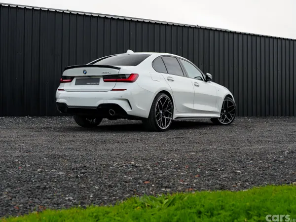 BMW 3-Series Saloon, Petrol Hybrid, 2021, White