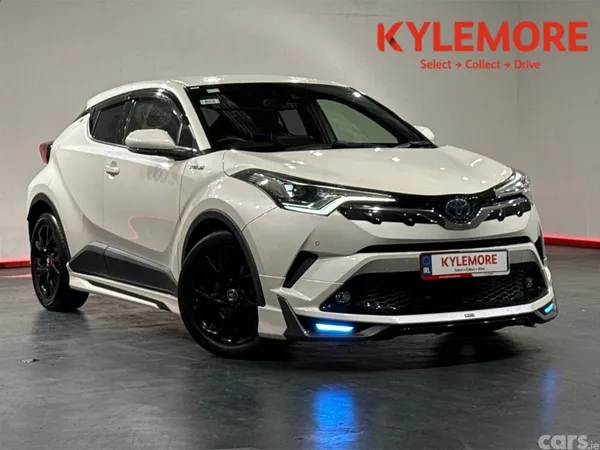 Toyota C-HR SUV, Petrol Hybrid, 2018, White