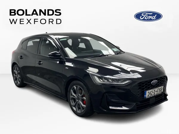 Ford Focus Hatchback, Petrol, 2024, Black