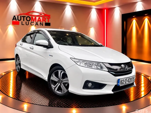 Honda Grace Saloon, Petrol Hybrid, 2016, White