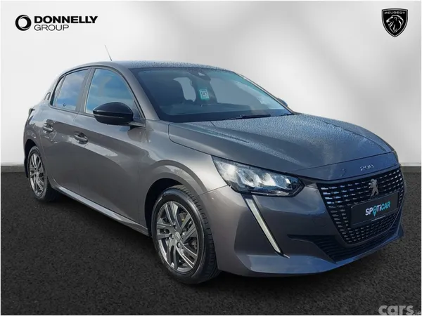 Peugeot 208 Hatchback, Petrol, 2022, 