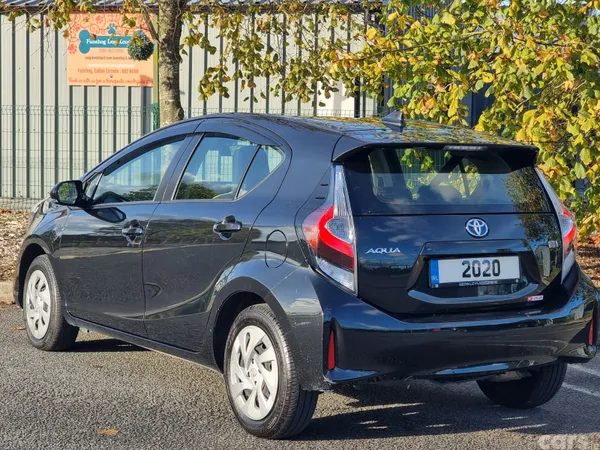 Toyota Aqua Hatchback, Petrol Hybrid, 2020, Black