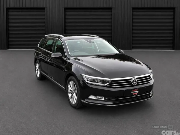 Volkswagen Passat , Petrol, 2015, Black