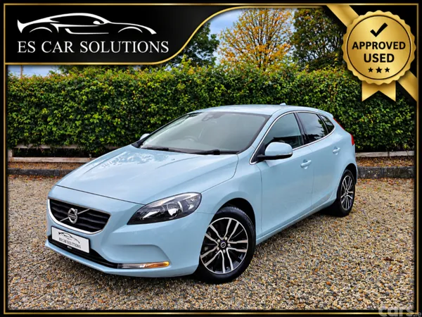 Volvo V40 Hatchback, Petrol, 2016, Grey