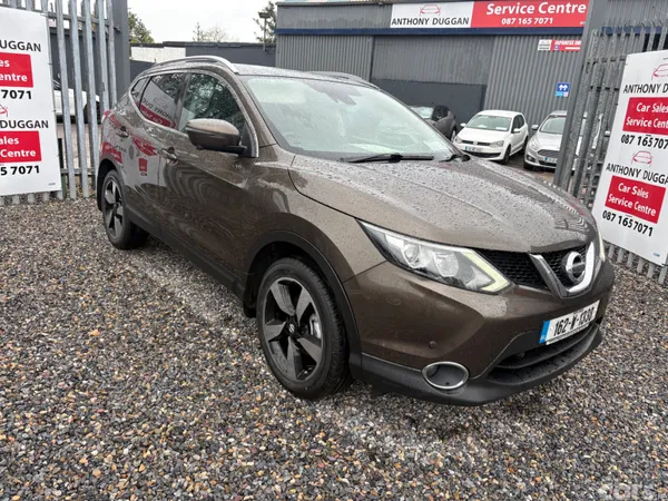 Nissan Qashqai Hatchback, Diesel, 2016, Brown
