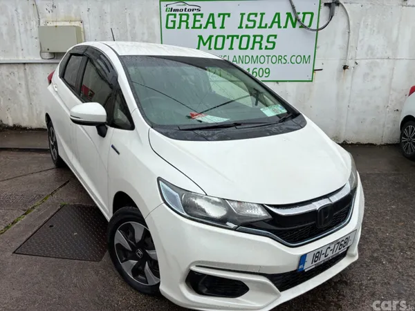 Honda Fit Hatchback, Petrol Hybrid, 2018, White