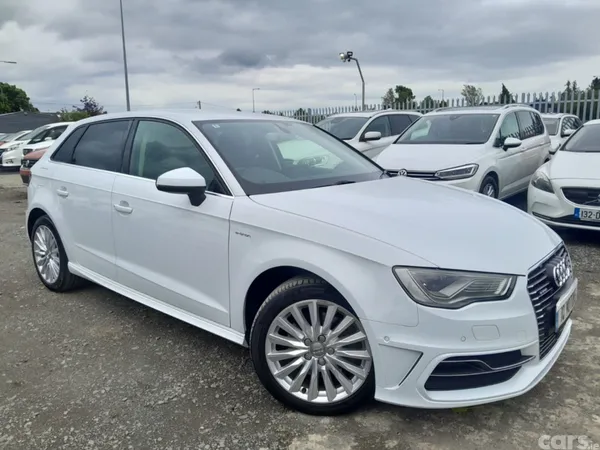 Audi A3 Hatchback, Petrol Plug-in Hybrid, 2016, White