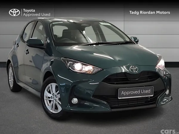 Toyota Yaris Hatchback, Petrol Hybrid, 2026, Green