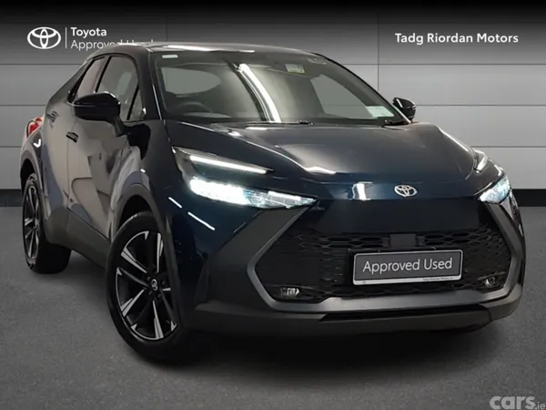 Toyota C-HR SUV, Petrol Hybrid, 2026, Blue