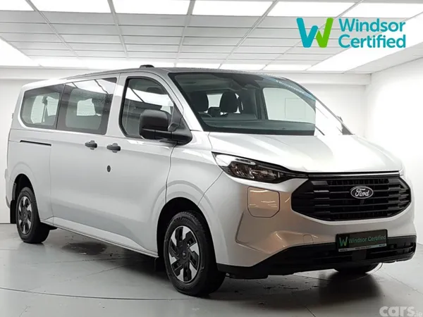 Ford Transit Custom MPV, Petrol Plug-in Hybrid, 2026, Grey