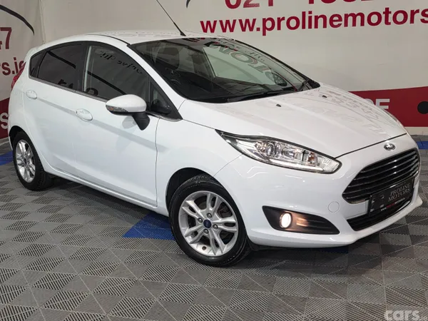 Ford Fiesta Hatchback, Petrol, 2016, White