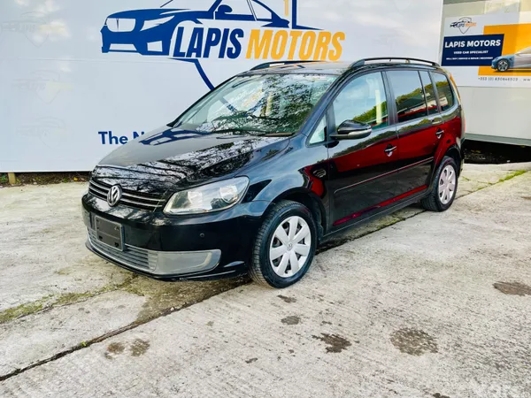 Volkswagen Touran MPV, Petrol, 2013, Black