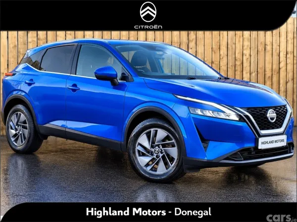 Nissan Qashqai Hatchback, Petrol, 2022, Blue