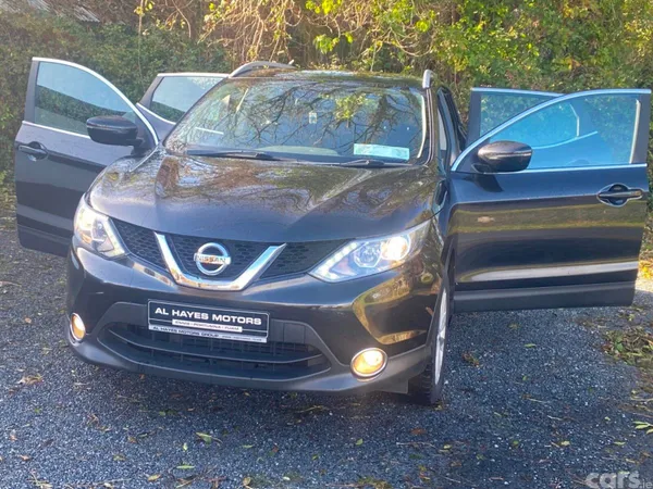 Nissan Qashqai SUV, Diesel, 2016, Black