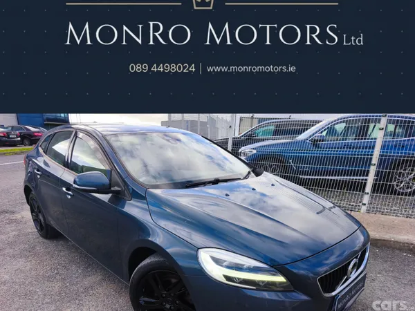 Volvo V40 Hatchback, Diesel, 2018, Blue