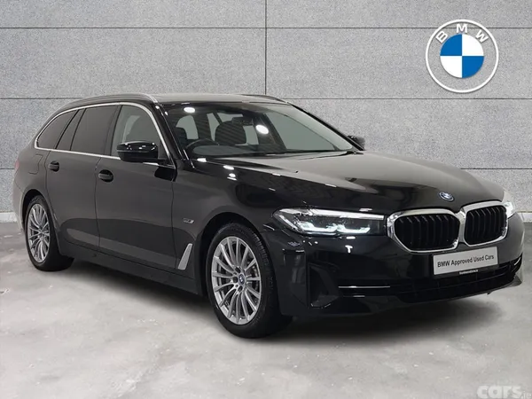 BMW 5-Series Estate, Petrol Plug-in Hybrid, 2023, Black