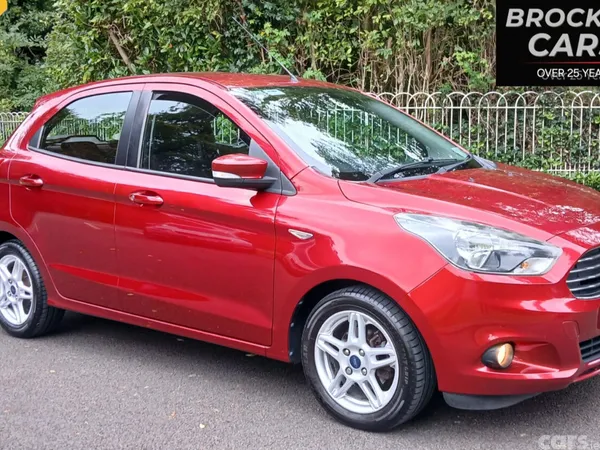 Ford Fiesta Hatchback, Petrol, 2018, Red